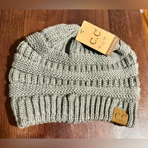 C.C Ribbed Knit Beanie in Light Gray